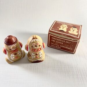 Vtg MCM Gingerbread Salt Pepper Shaker Christmas Theme Mid Century Modern Kitsch